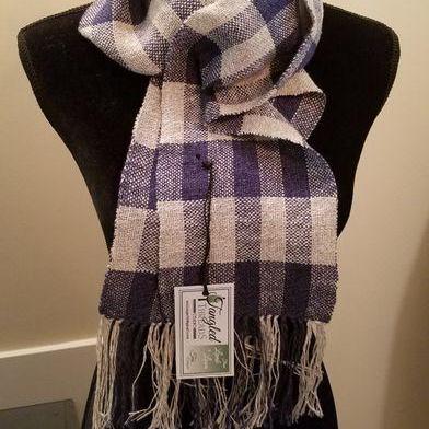 Tangled Threads Weaving Studio