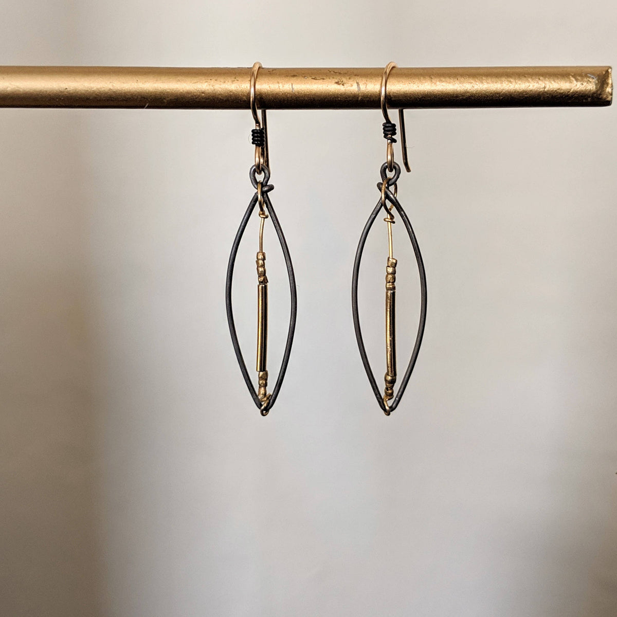 Small Threaded Marquise